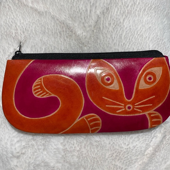Artisan Leather Cat Wallet - Picture 2 of 6